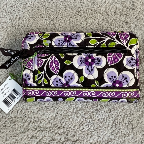 NWT! VERA BRADLEY Purple Plum Petals QUILTED Zip Around CLUTCH Turn-Lock WALLET - Picture 2 of 4